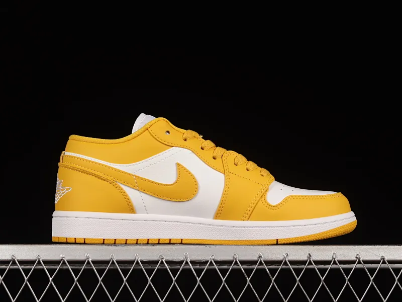All categories Air Jordan Jordan series basketball shoes Air Jordan 1 Low Z version Air Jordan 1 Low AJ1 Joe 1 white and yellow low-top cultural and leisure sports sneakers 553558-171